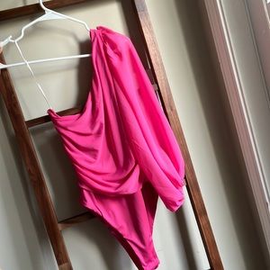 NEW WITH TAGS Hello Molly Pink top